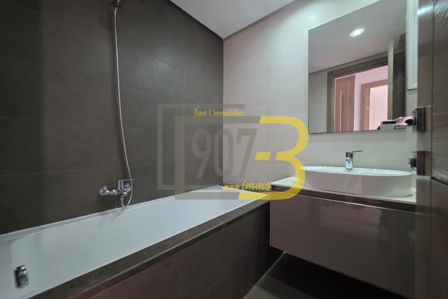 Ariana Ville Cite Ennasr 2 Location Appart. 2 pices Un trs bel appartement s2  ennasr