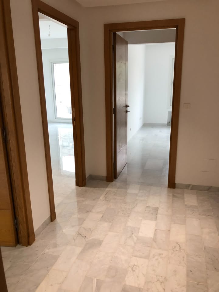 Cite El Khadra Zone urbaine nord Location Appart. 4 pices Aprt salon et 3 chambres au centre urbain nord