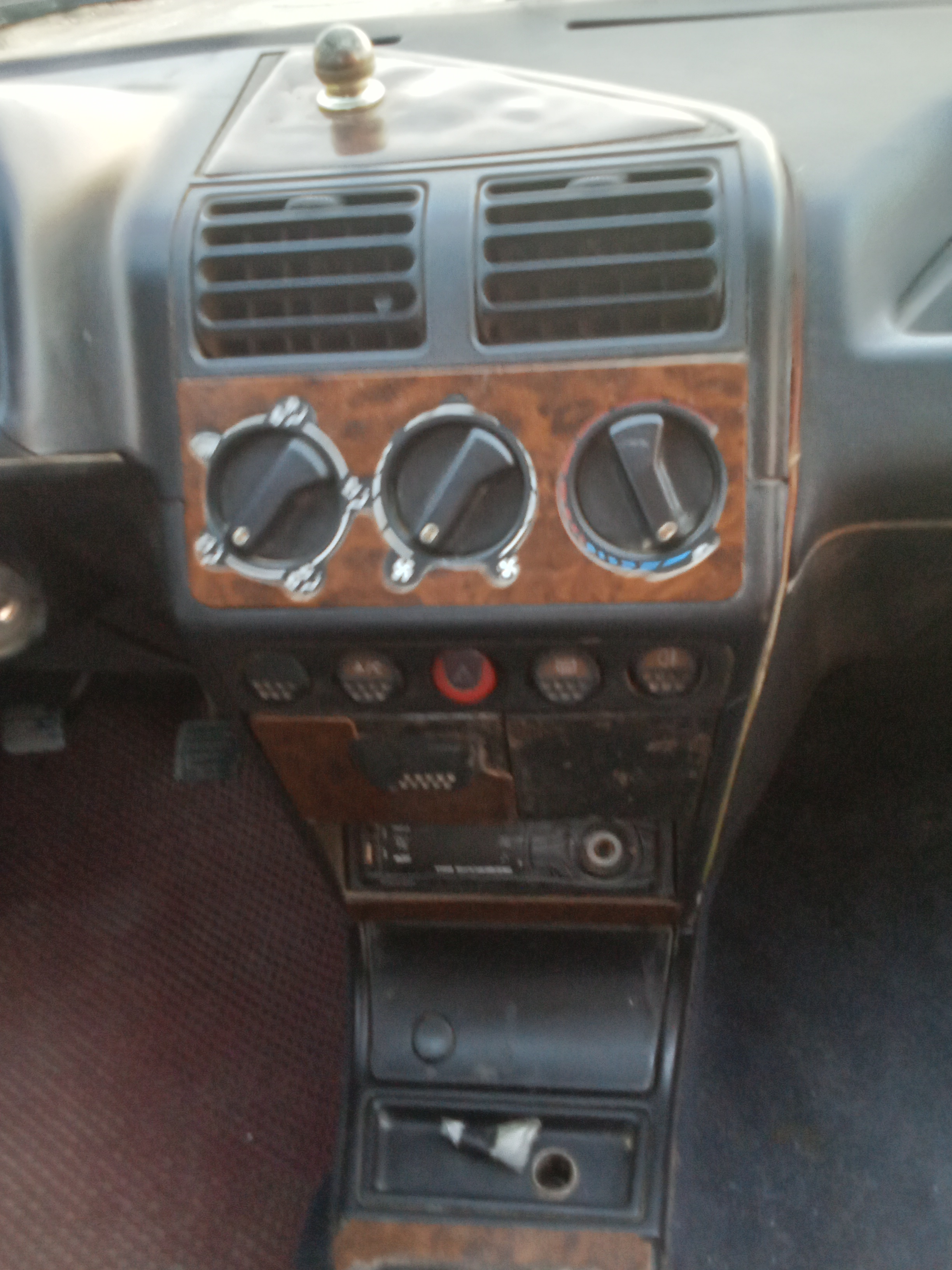 Gabes Medina Cite Des Oasis Peugeot 205 Peugeot 205