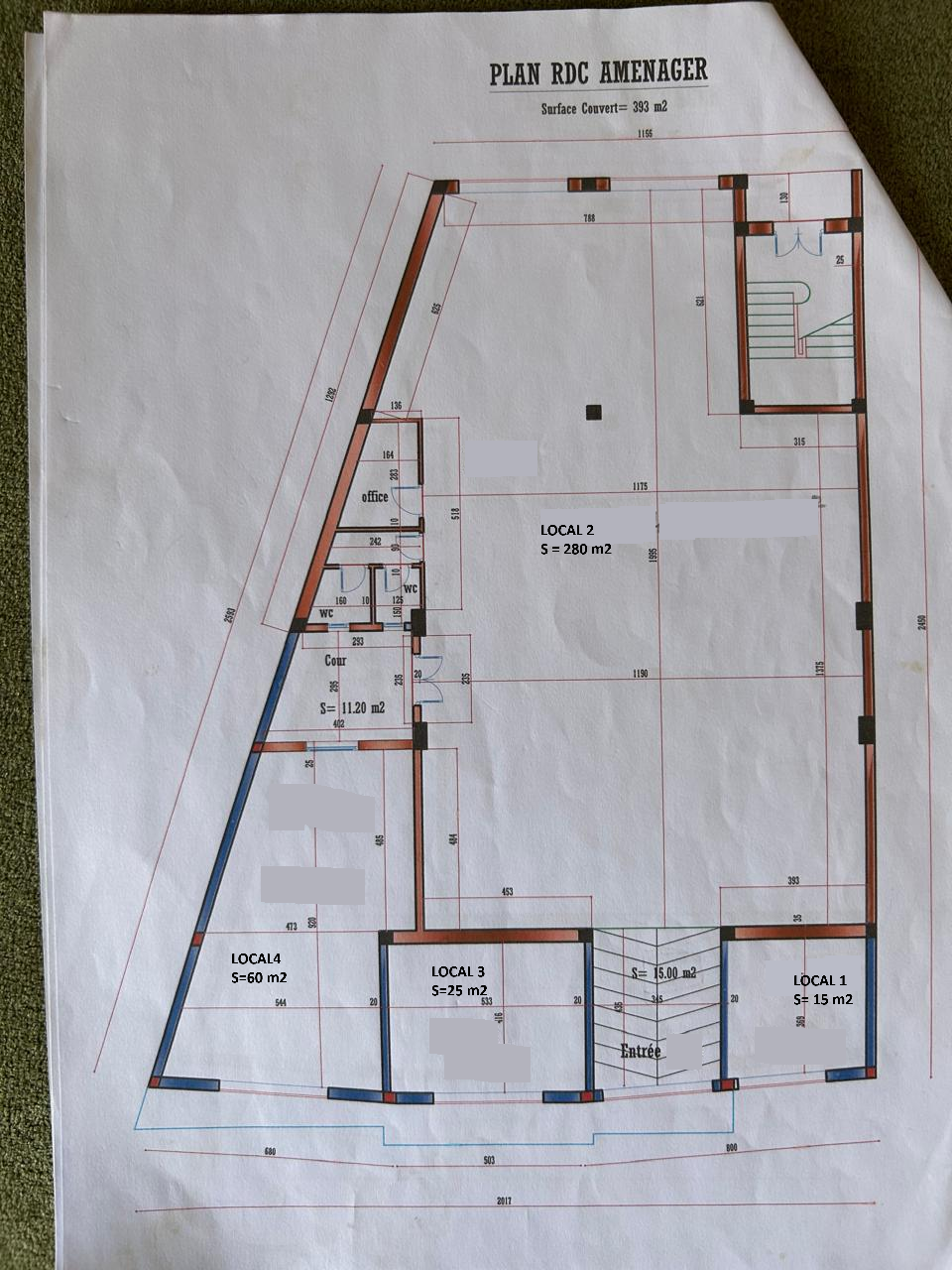 Soliman Soliman Location Surfaces Locaux et grand espace accessibles aux camions