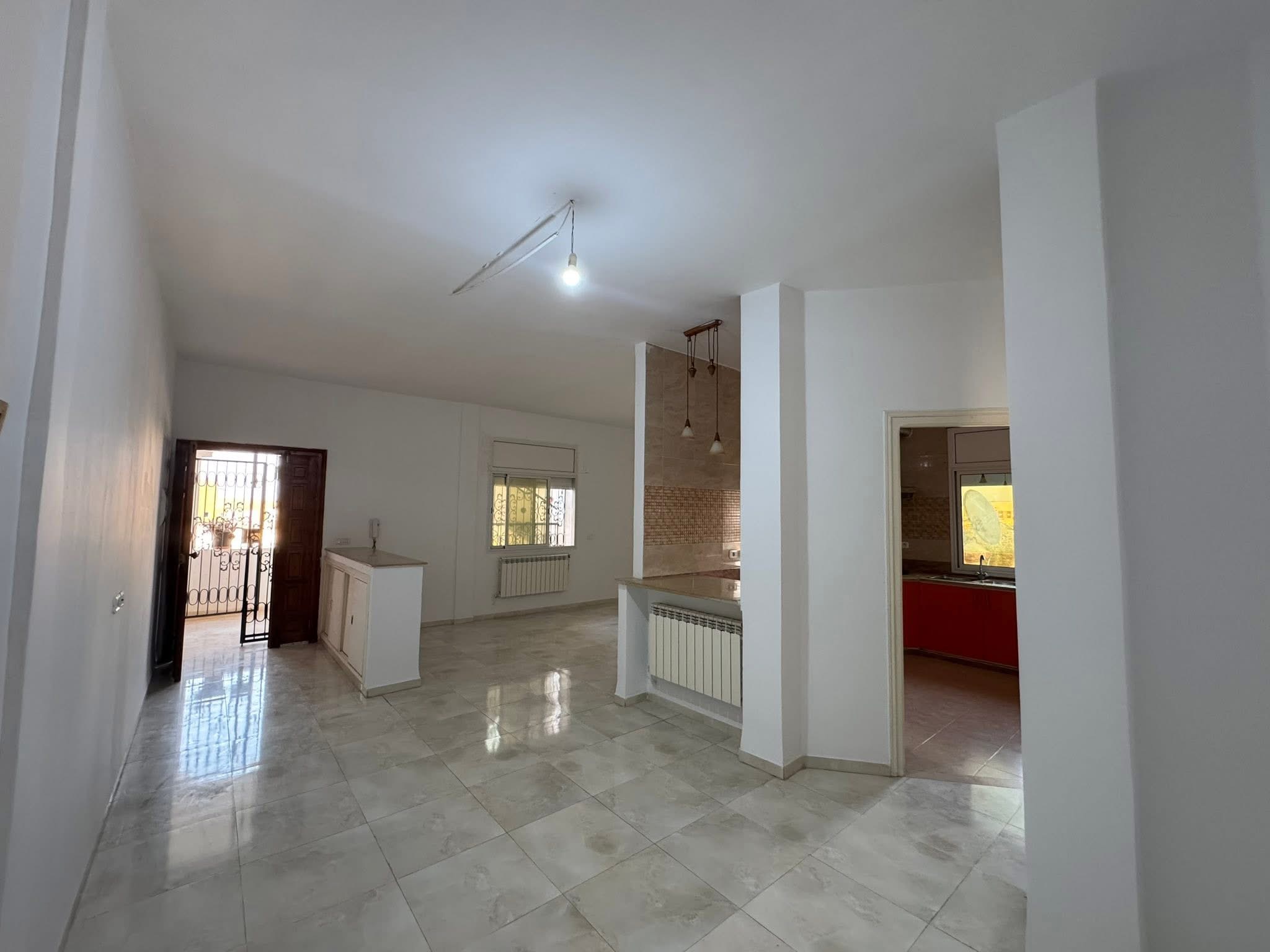 Raoued Cite El Ghazala 2 Location Appart. 3 pices Etage de villa s2 950 dt
