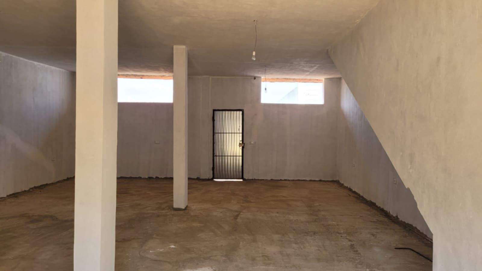 Hammamet Hammamet Bureaux & Commerces Atelier,Garage Av 2 garages  hammamt sud