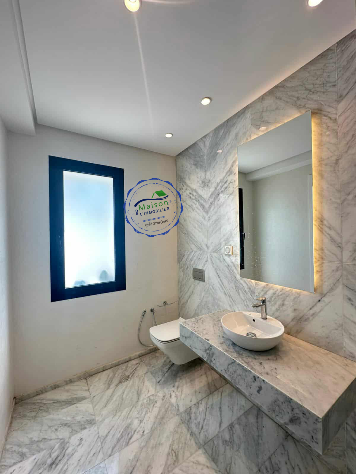 El Menzah Mutuelle Ville Location Autre Villa ac piscine sis au quartier notre dame