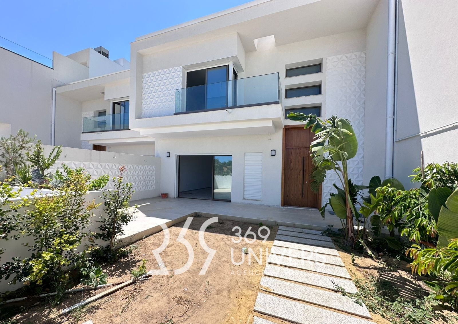 La Marsa Gammart Vente Maisons Villa jumele avec jardin  gammarth