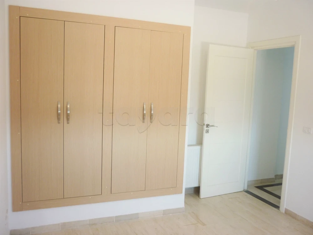 Raoued Cite Ennkhilet Location Appart. 1 pice Bel apt ariana enkhilet