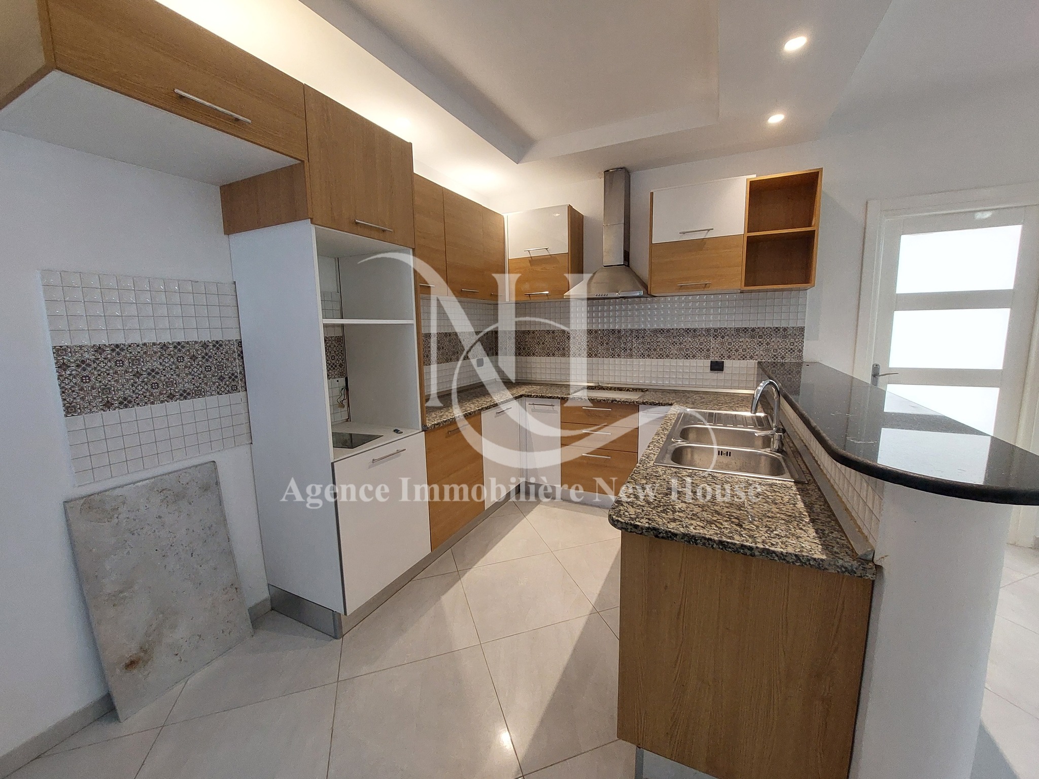 Bizerte Nord Bizerte Location Appart. 3 pices Un appartement haut standing corniche