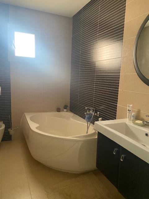 Mannouba La Mannouba Location Appart. 4 pices Etage de villa haut standing