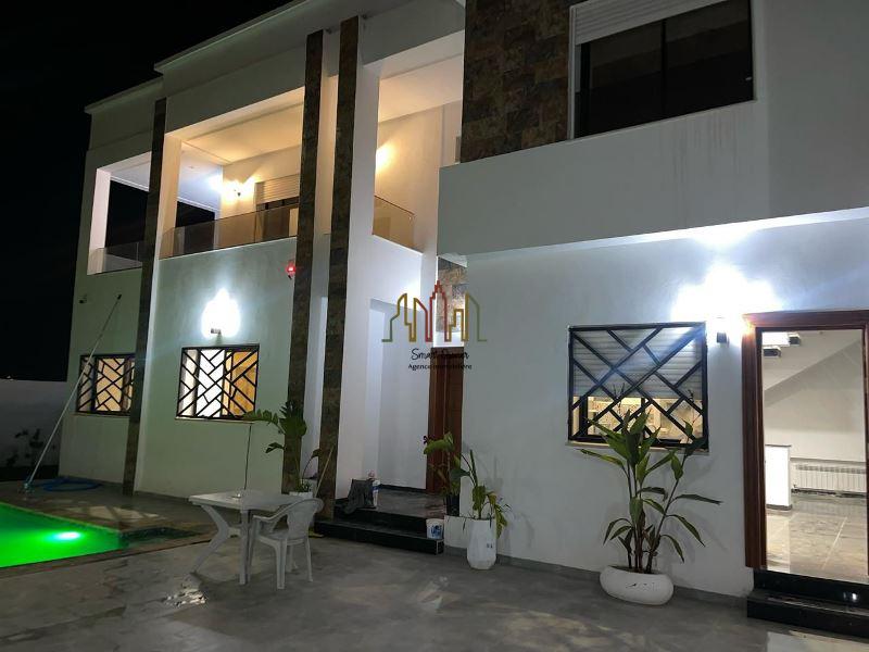 Hammamet Hammamet Vente Appart. 5 pices+ V569 villa saly v s