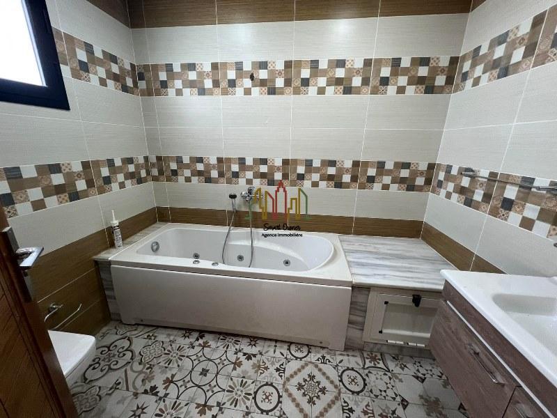Hammamet Hammamet Vente Appart. 5 pices+ V374 villa fariha