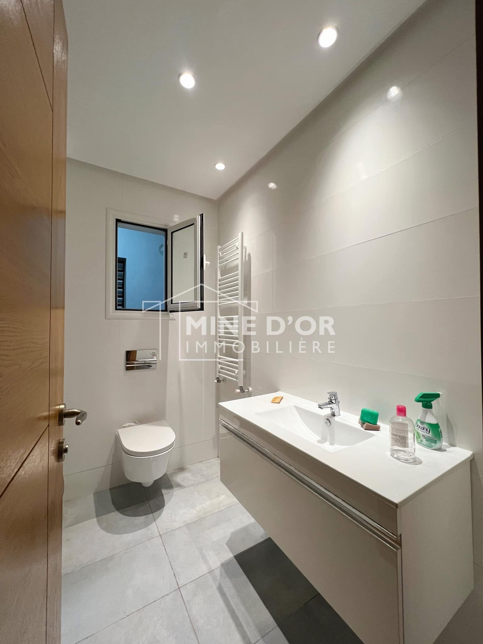 Cite El Khadra Zone urbaine nord Location Appart. 4 pices Al appartement s3 haut standing au centre urbain