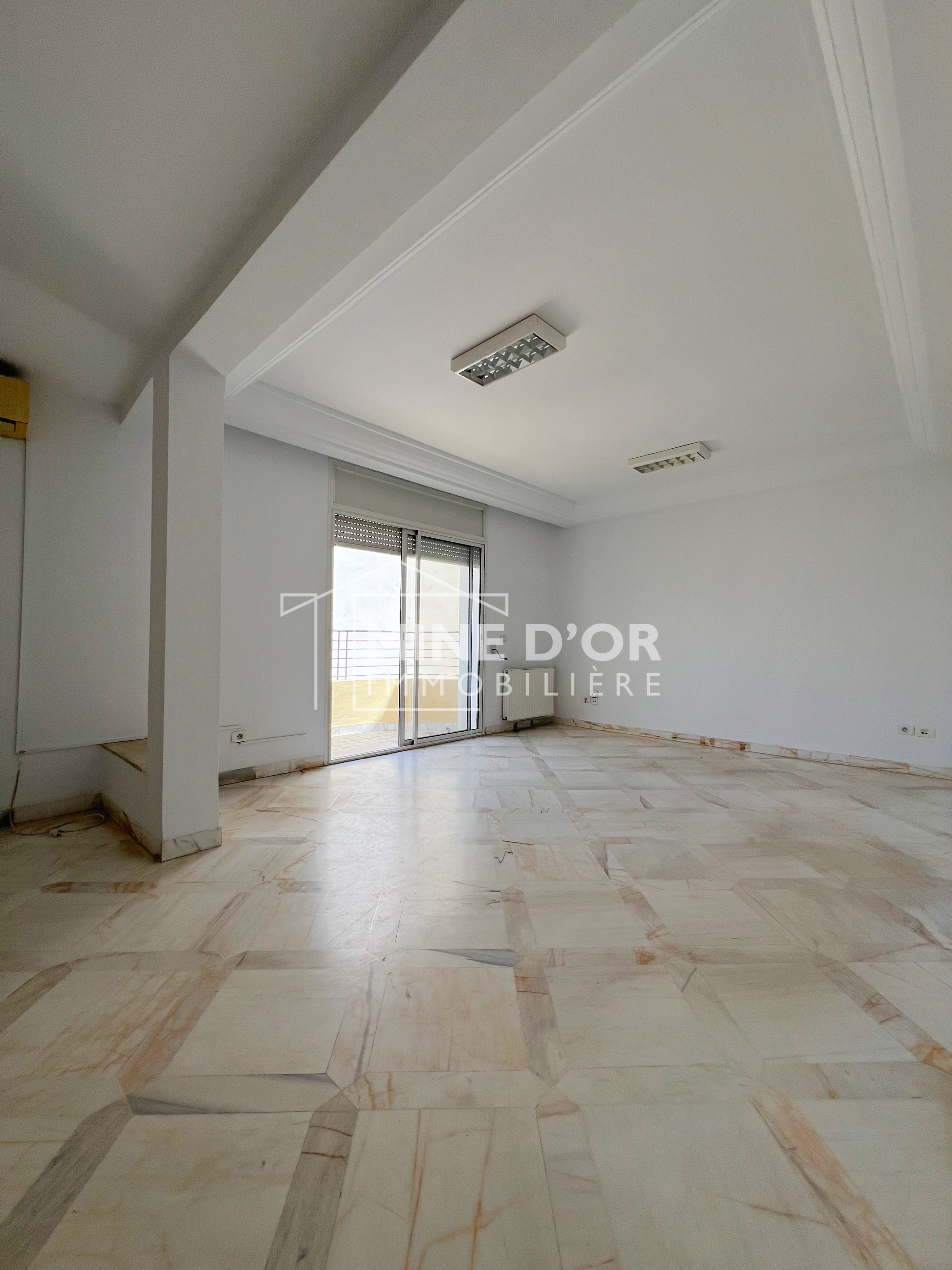 Cite El Khadra Zone urbaine nord Location Appart. 4 pices Al appartement s3 spacieux au centre urbain nord