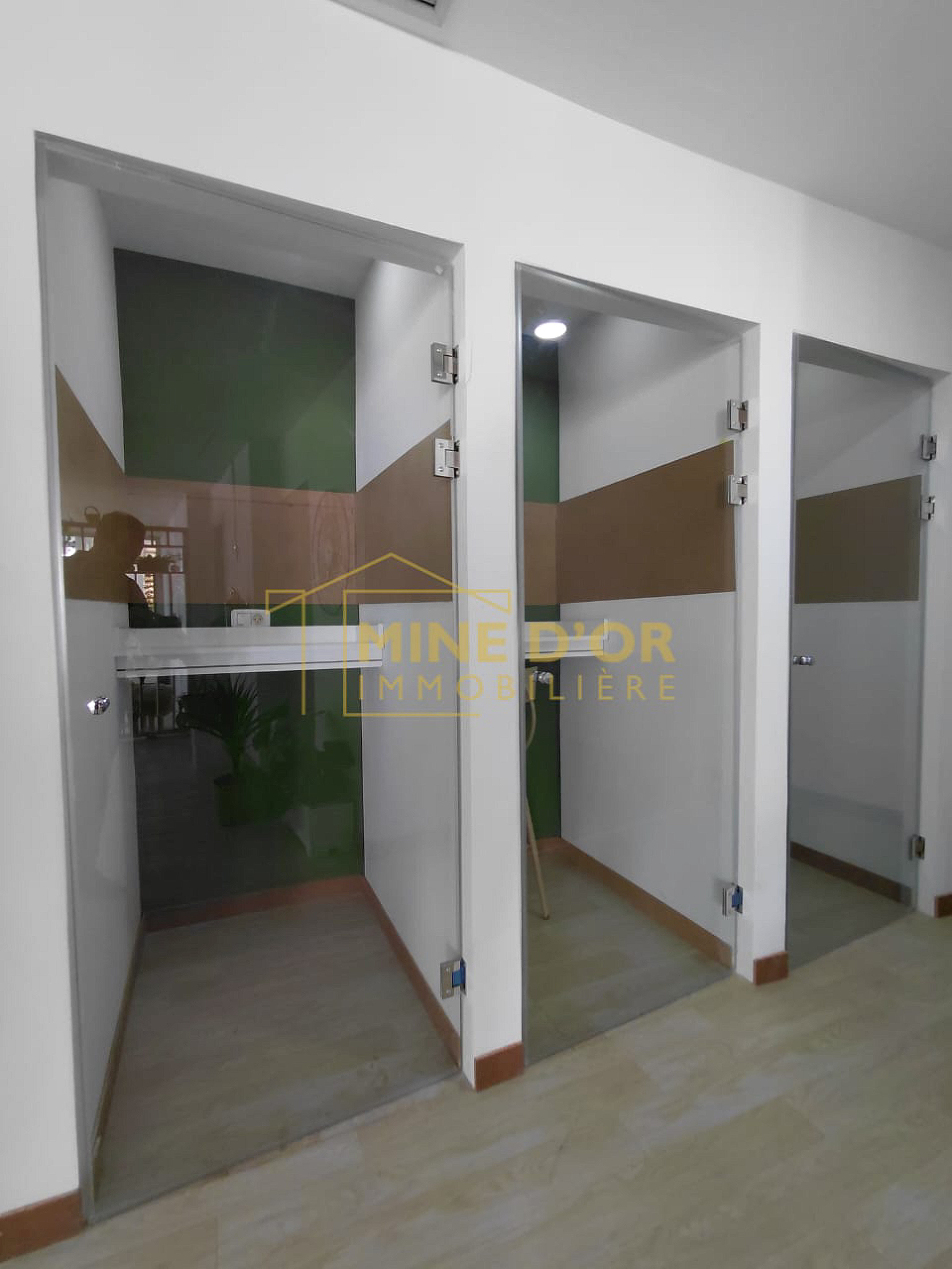 La Soukra La Soukra Bureaux & Commerces Bureau Al plateau bien amnag haut standing  la soukra
