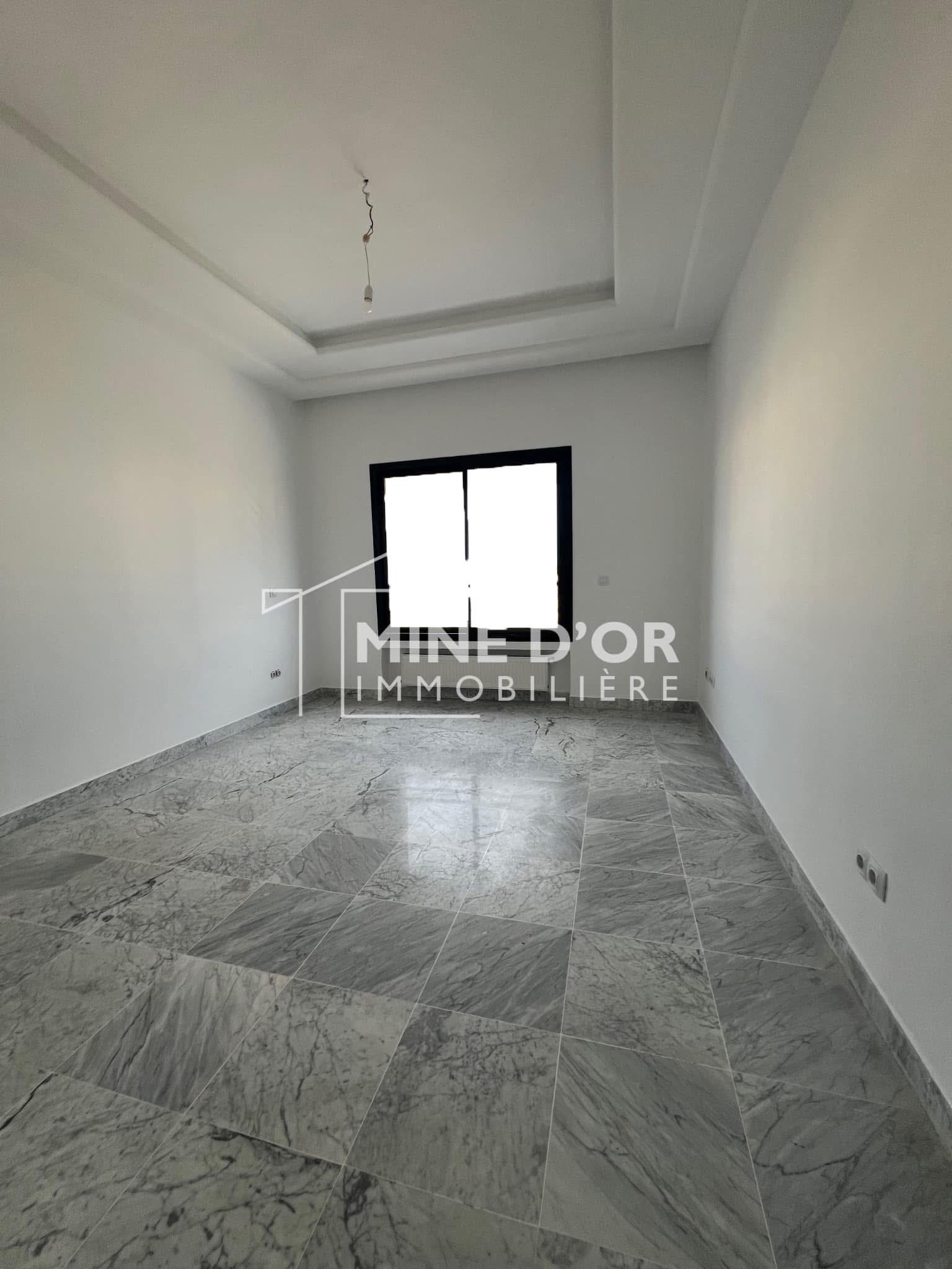 Cite El Khadra Zone urbaine nord Location Appart. 3 pices Al apprt s2 haut standing au centre urbain nord