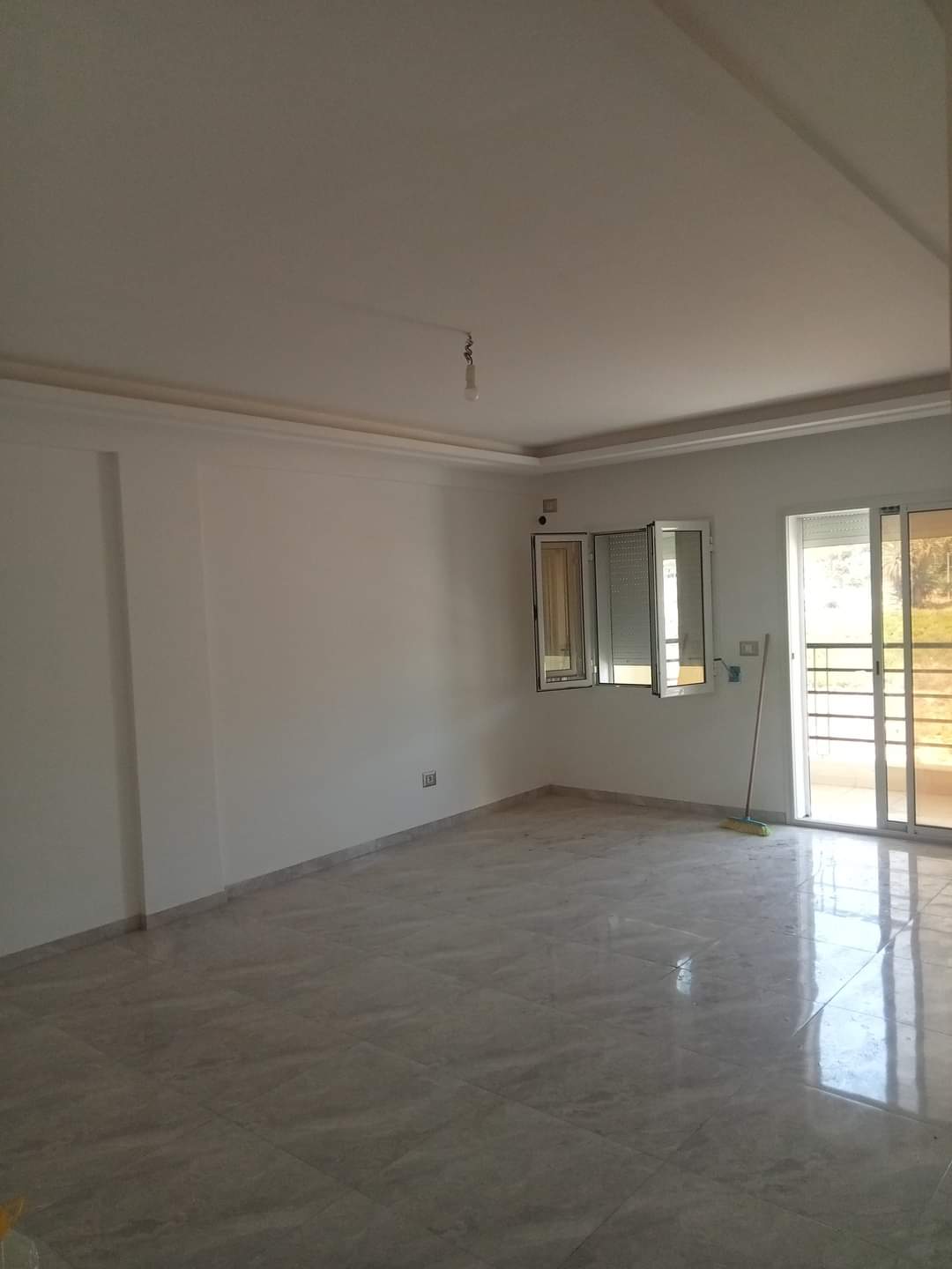 Bizerte Nord Cite Ain Meriem Location Appart. 2 pices Appartement salon plus deux pices
