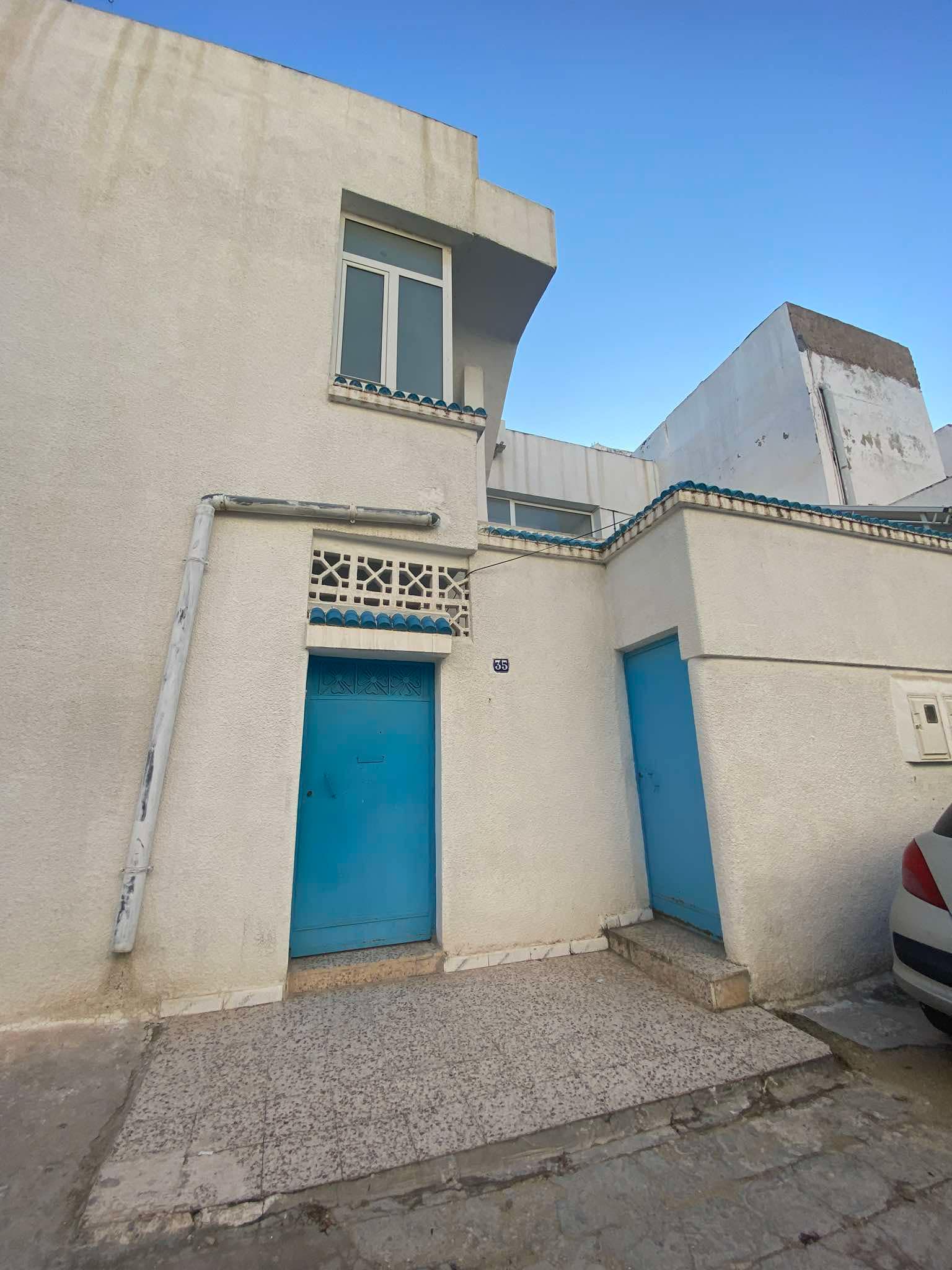 El Omrane Superieur Cite Ibn Khaldoun I Vente Maisons Spacieuse maison  fort potentiel locatif