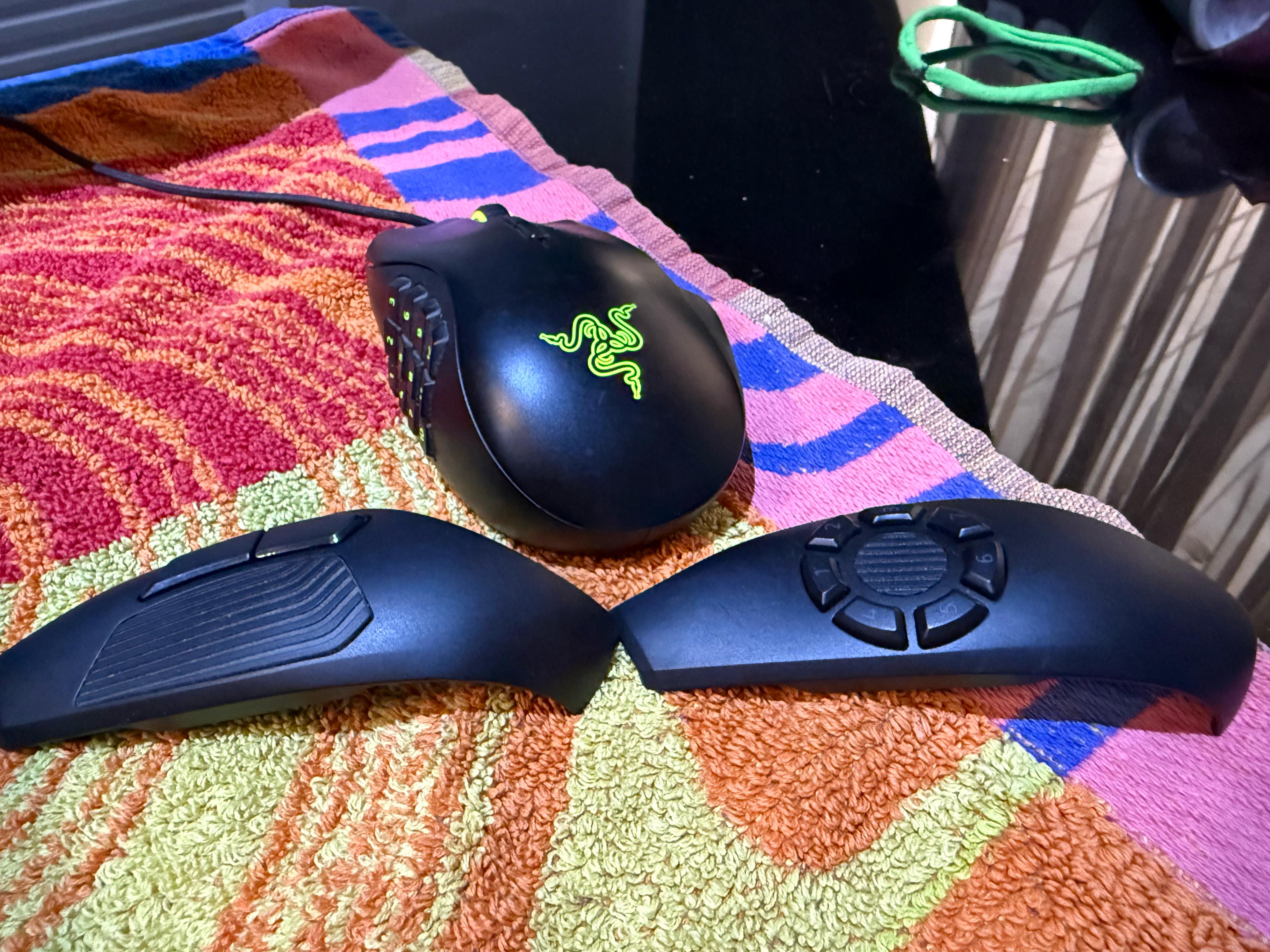El Mourouj El Mourouj Ordin. familial Autre Souris gaming razer naga trinity importee d france