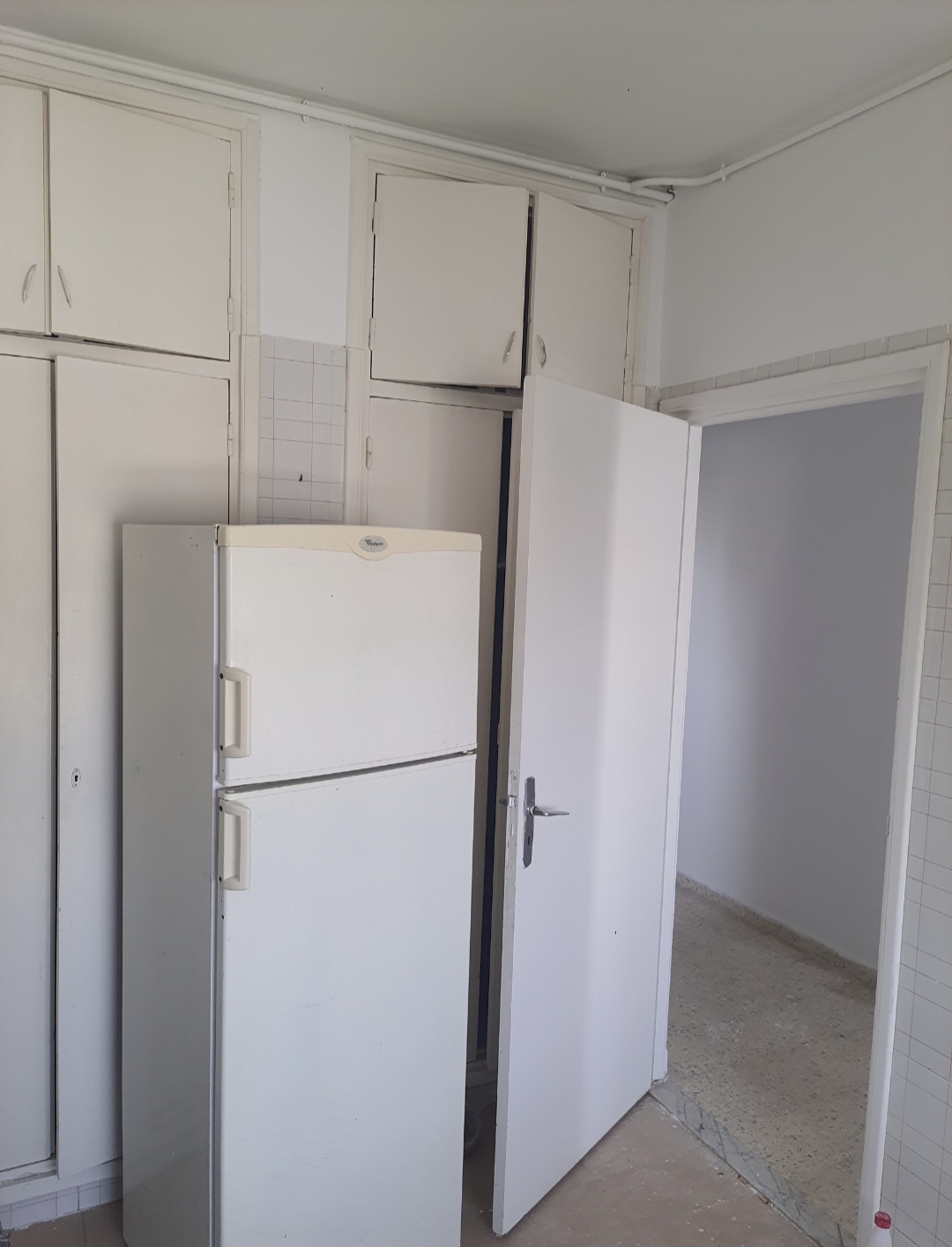 El Menzah El Manar 1 Location Appart. 2 pices Studio s1 en face campus universitaire