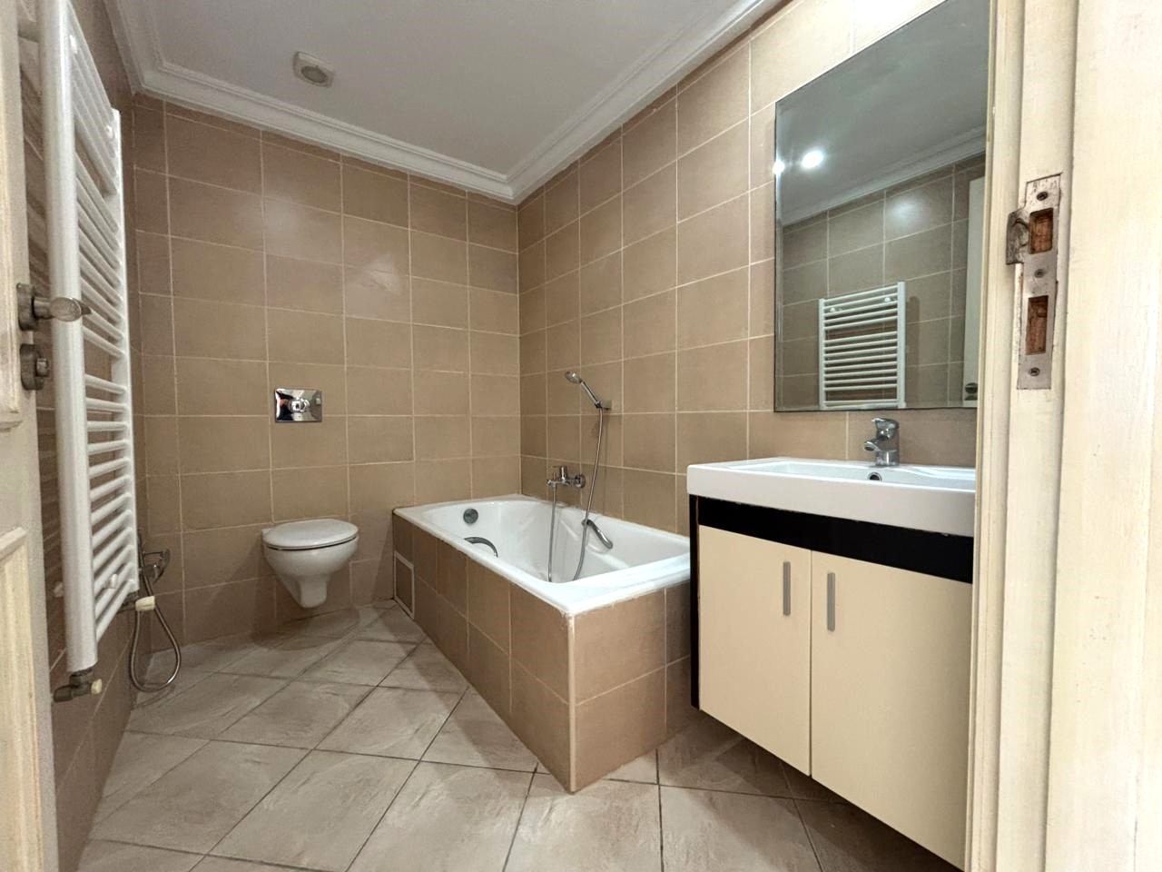 La Marsa Berge Du Lac Location Appart. 4 pices Appartement s3 au lac 2