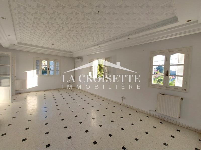 La Marsa Cite El Moustakbel (La Marsa) Location Appart. 4 pices Etage de villa s3  la marsa mel0548