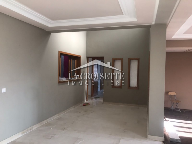 La Marsa Cite El Moustakbel (La Marsa) Location Appart. 5 pices+ S4  la marsa mal3259