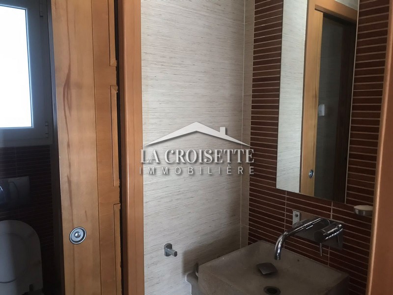 La Marsa Cite El Moustakbel (La Marsa) Location Appart. 5 pices+ S4  la marsa mal3259