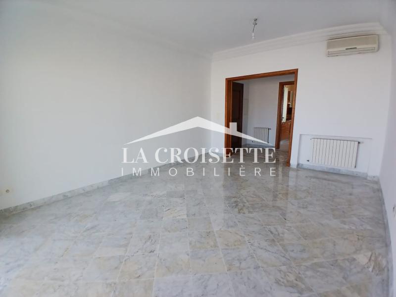 La Marsa Sidi Daoud Location Appart. 4 pices S3 avec chambre de service  la marsa mal1791