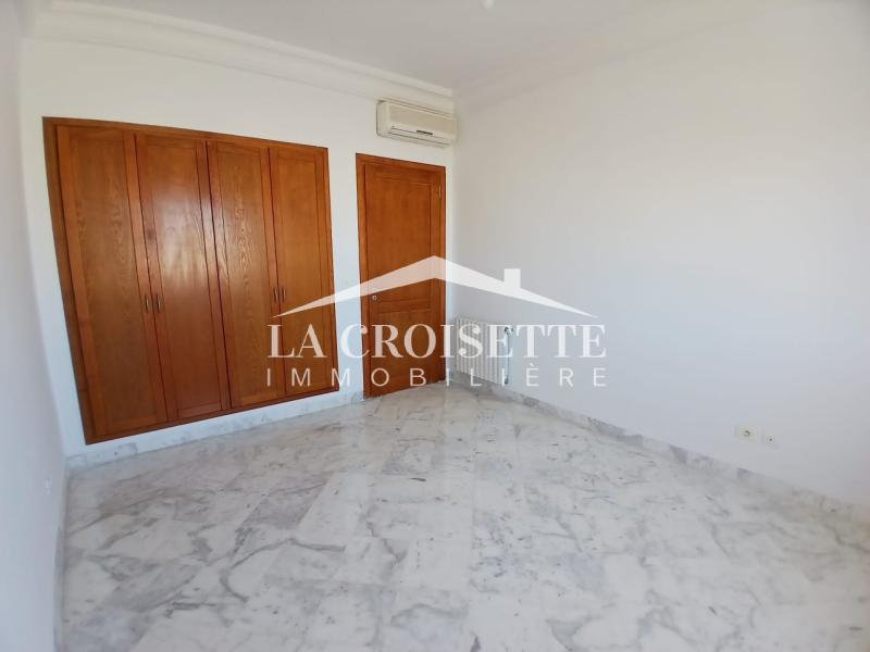 La Marsa Sidi Daoud Location Appart. 4 pices S3 avec chambre de service  la marsa mal1791
