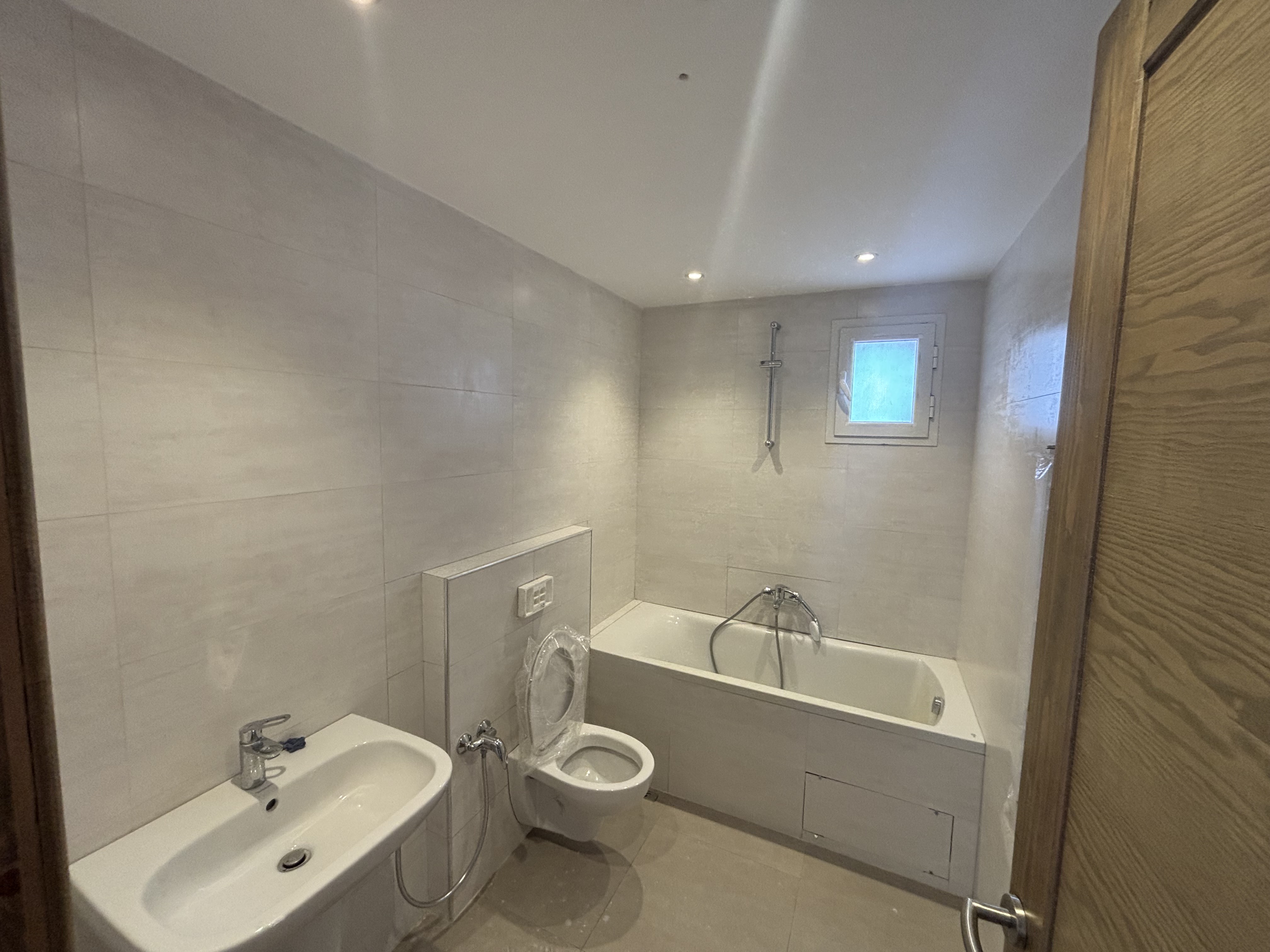 Ariana Ville Borj El Baccouche Location Maisons Etage villa 1er etage
