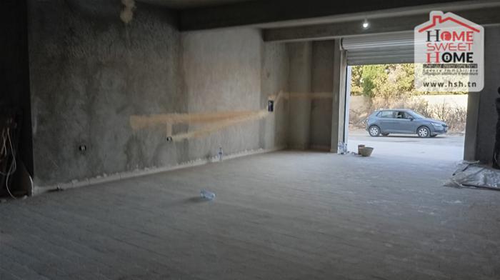 Raoued Borj Touil Bureaux & Commerces Surfaces Local kamelya  borj touil