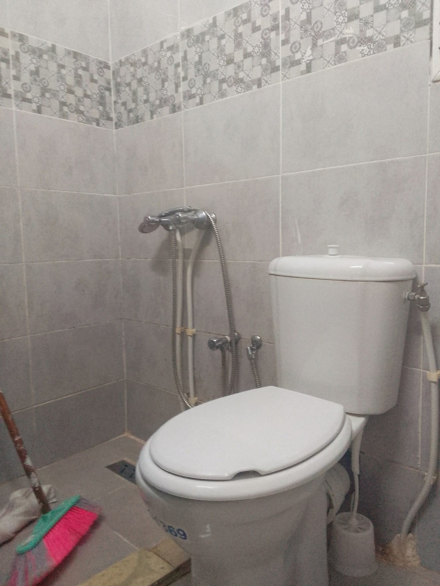 Ariana Ville Cite Ennasr 1 Location Appart. 1 pice S0 meubl rdc d'une villa ennasr 1