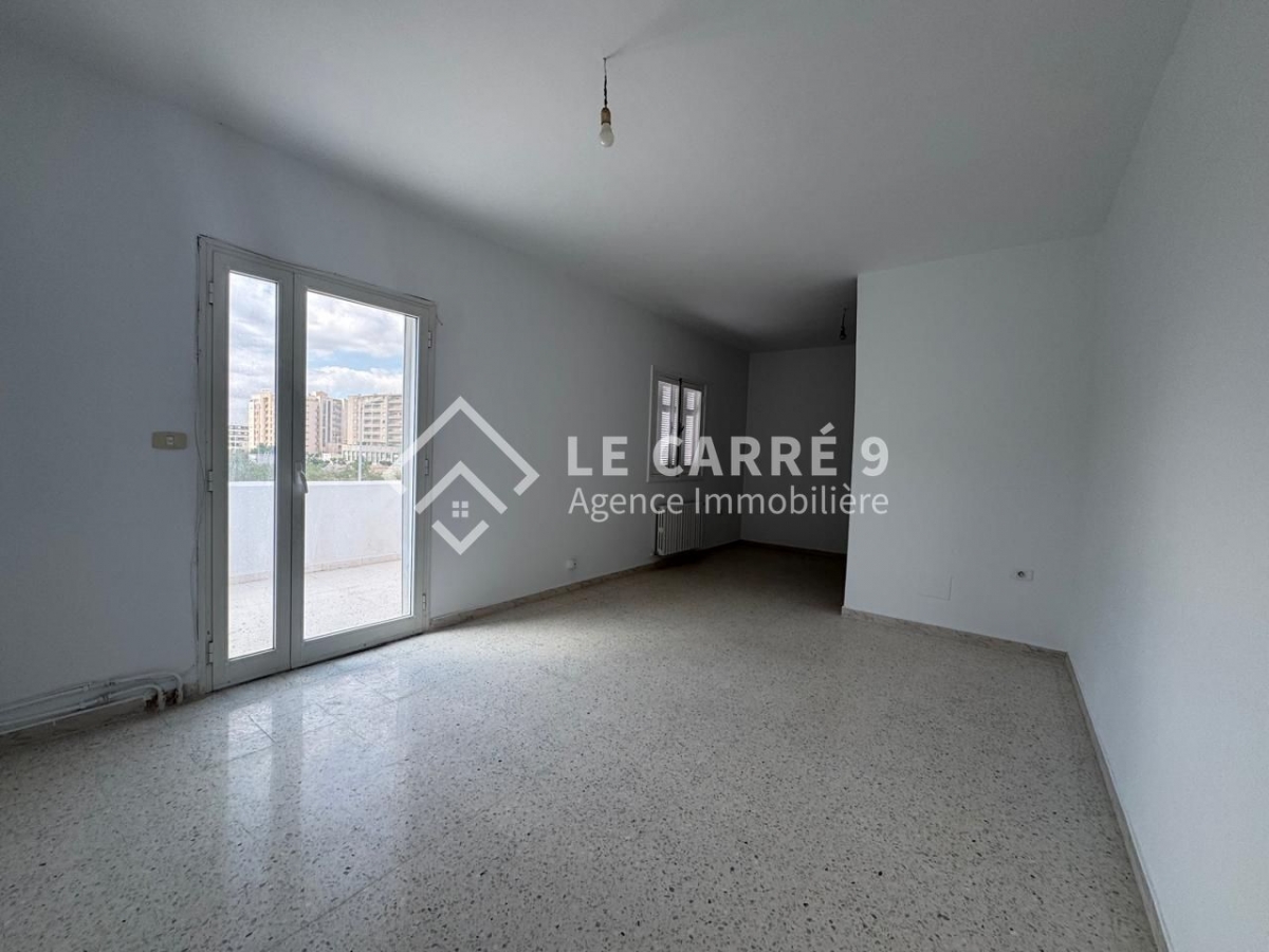 Ain Zaghouan Ain Zaghouan Location Appart. 3 pices Un tage de villa s2  ain zaghouan nord