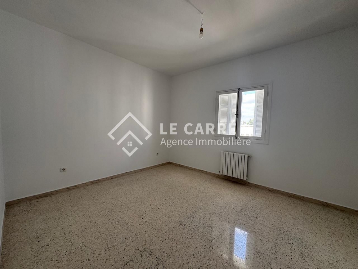 Ain Zaghouan Ain Zaghouan Location Appart. 3 pices Un tage de villa s2  ain zaghouan nord