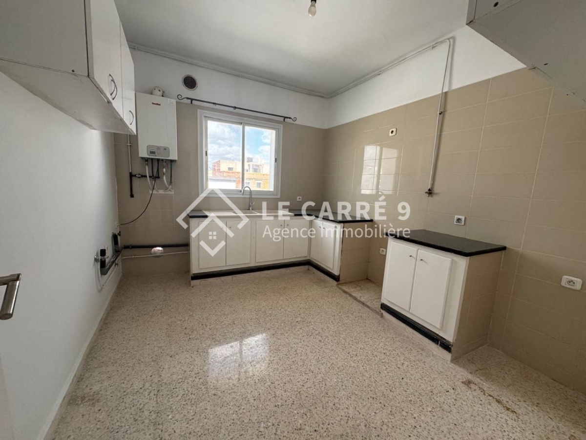 Ain Zaghouan Ain Zaghouan Location Appart. 3 pices Un tage de villa s2  ain zaghouan nord