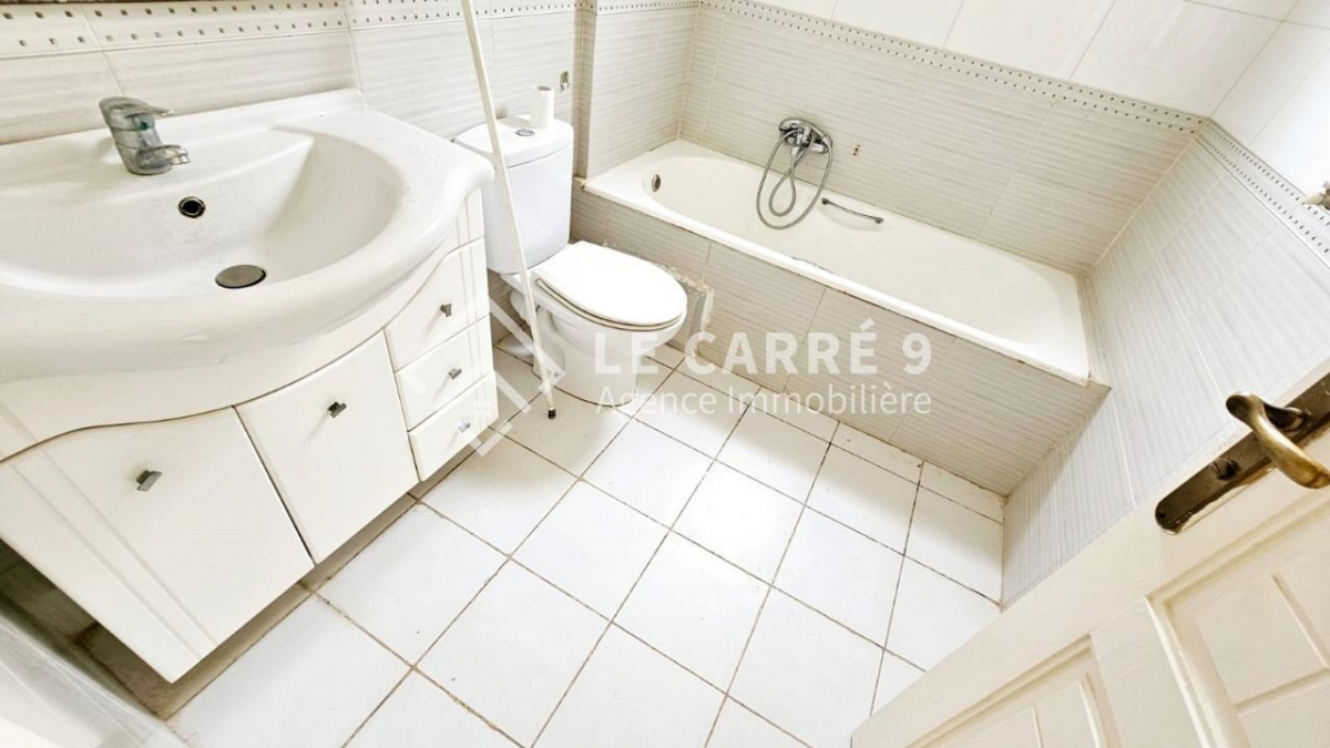 La Marsa El Aouina Location Appart. 3 pices Un appartement s3  cit les palmerais
