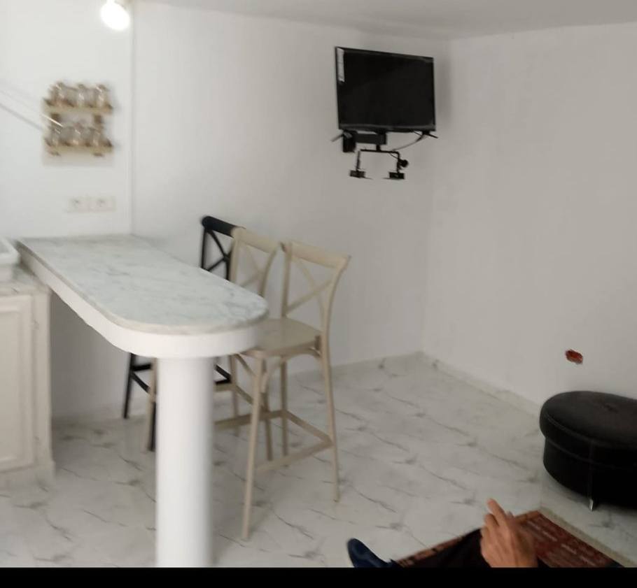 Ariana Ville El Menzah 7 Location Appart. 1 pice S1 menzah 7 rf 169