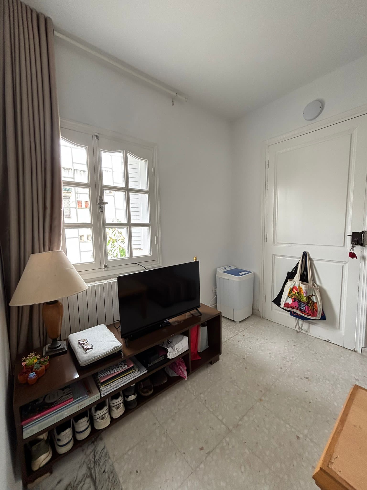 Ariana Ville El Menzah 6 Location Appart. 1 pice Studio s1 rf 184