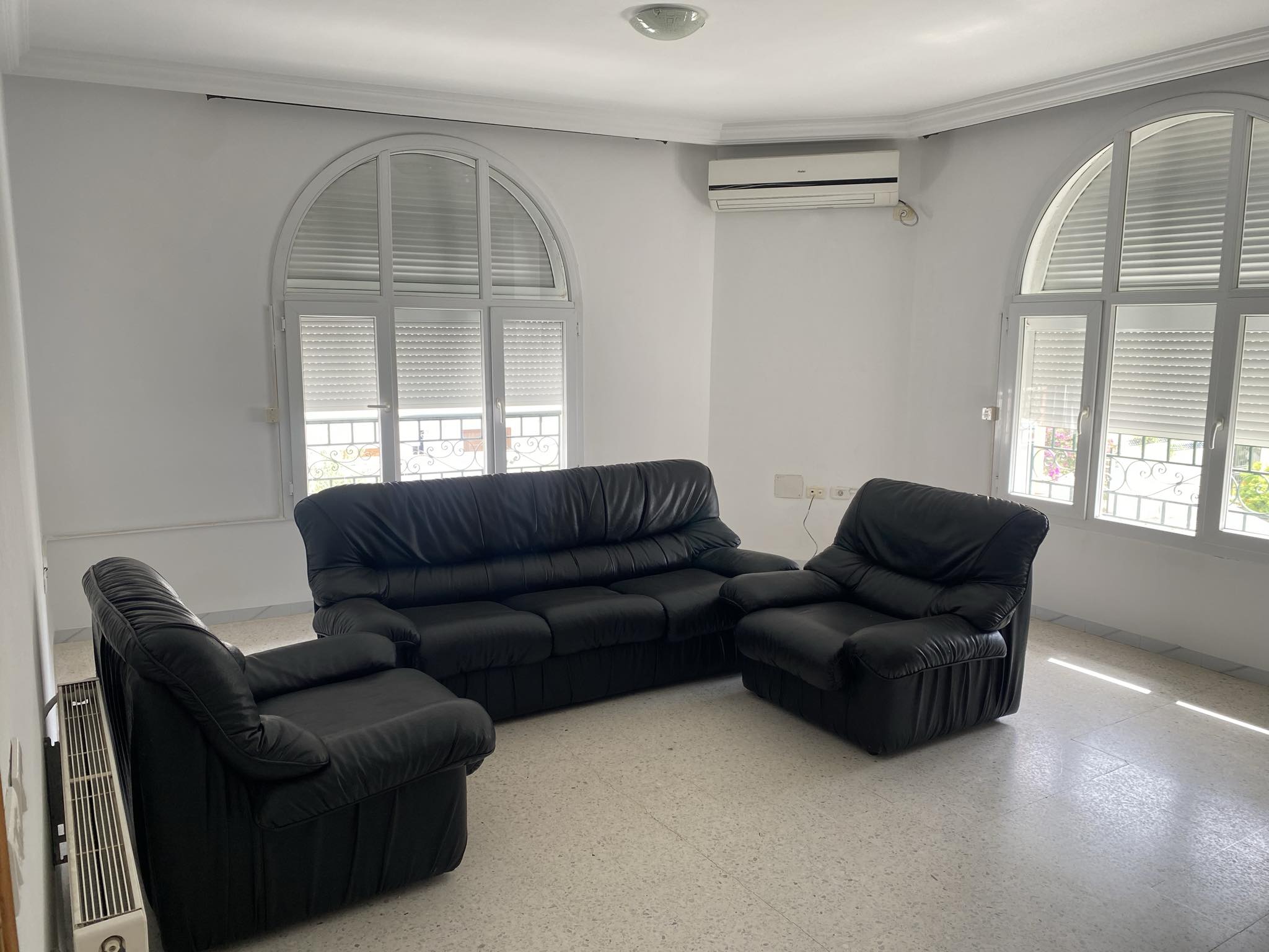 El Menzah El Manar 1 Location Appart. 3 pices S3 manar 1 1300