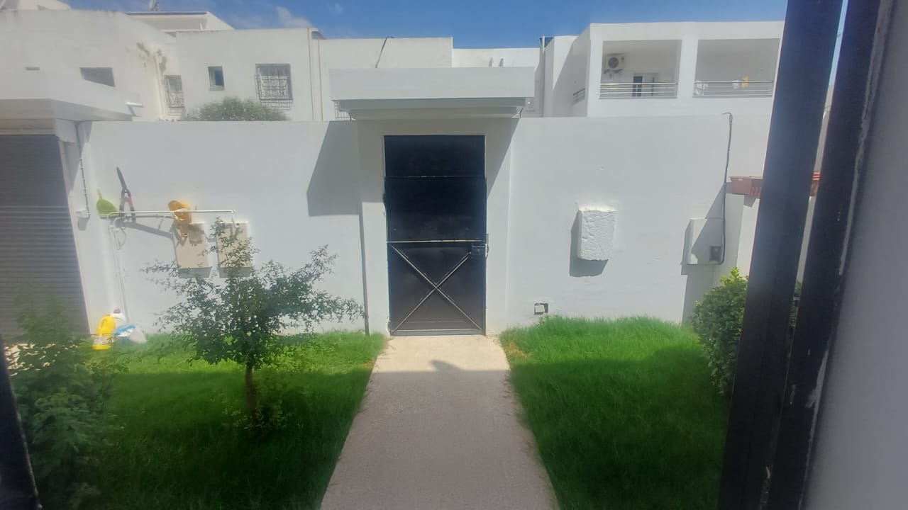 Ariana Ville Cite Jaafar Vente Appart. 4 pices Duplex s plus 4  cit jaafer ariana