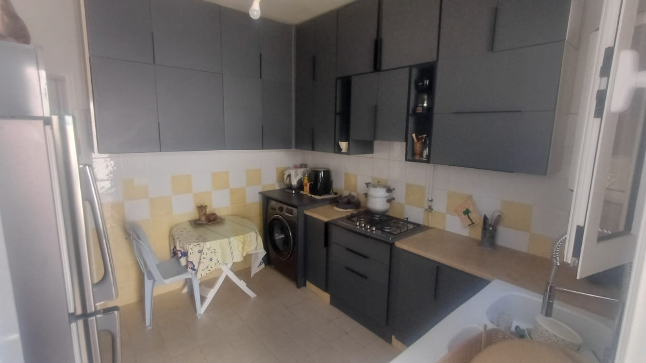 Ariana Ville Cite Jaafar Vente Appart. 4 pices Duplex s plus 4  cit jaafer ariana