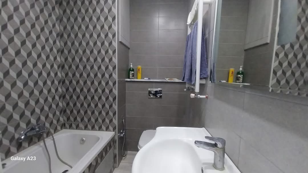 El Mourouj El Mourouj Vente Appart. 3 pices Un appartement s plus 3 au rdc