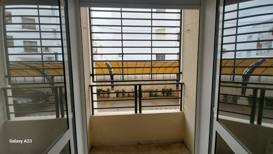 El Mourouj El Mourouj Vente Appart. 3 pices Un appartement s plus 3 au rdc