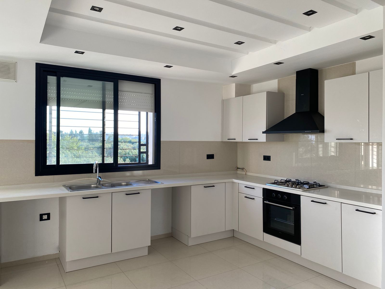 Nabeul Cite El Mahrsi 2 Location Appart. 3 pices Etage de villa nabeul