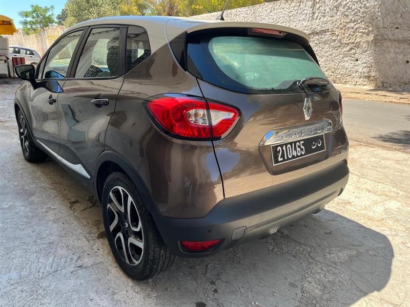 Bizerte Nord Cite De La Municipalite Renault Autre Modle Captur boite auto 4 cylindres essence  turbo
