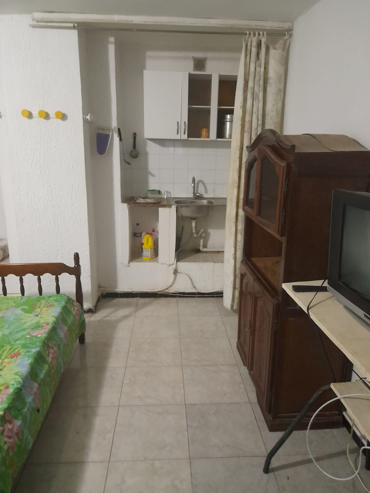 Carthage Salambo Location Appart. 1 pice Studio une minute de la plage pour tudiants