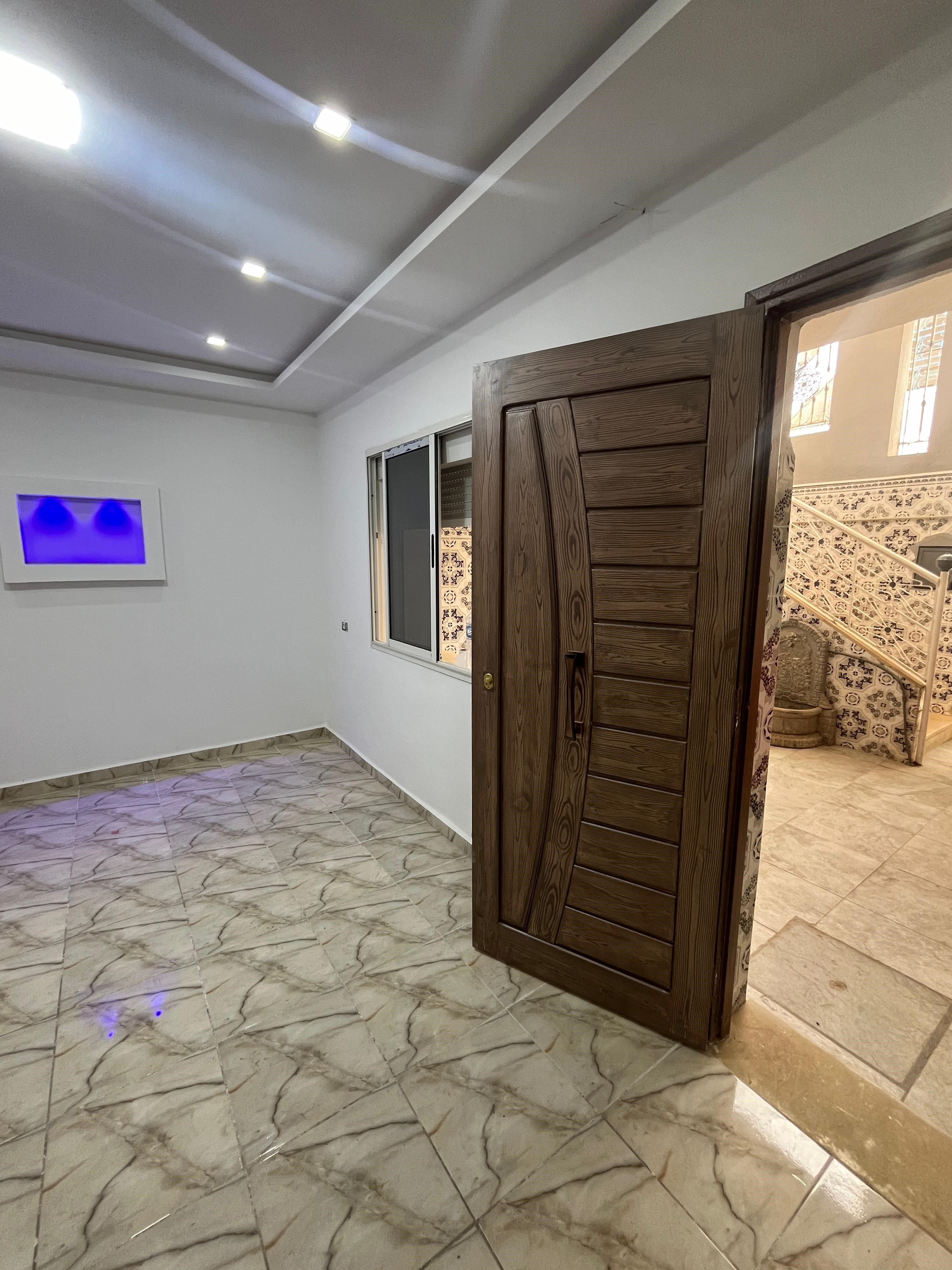 El Omrane Superieur Cite El Intilaka Vente Maisons Maison 2 niveaux