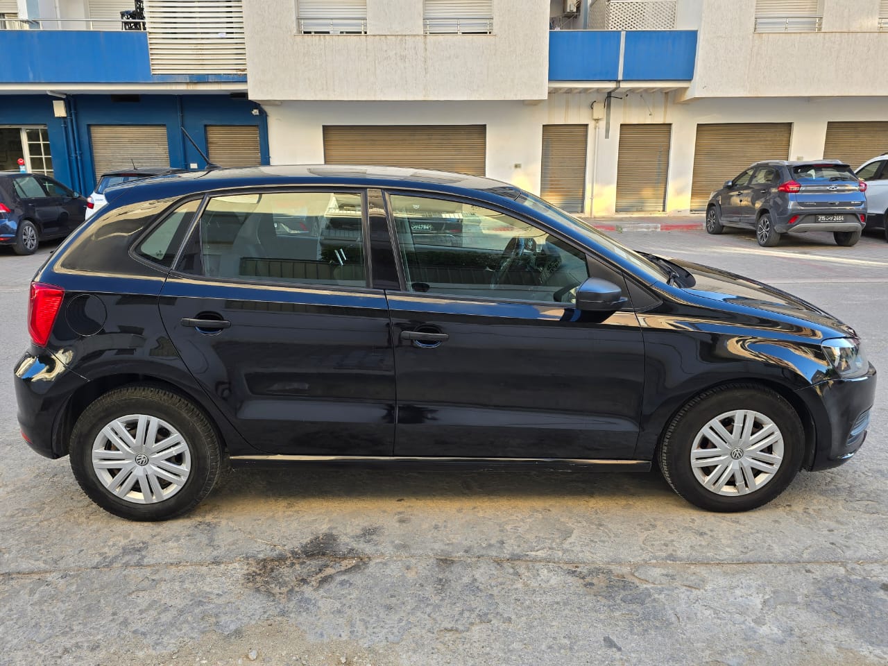 Bou Mhel El Bassatine Cite El Bassatine Ancien Volkswagen Polo 7 Polo 7 restyl  ne pas rater en excellent etat