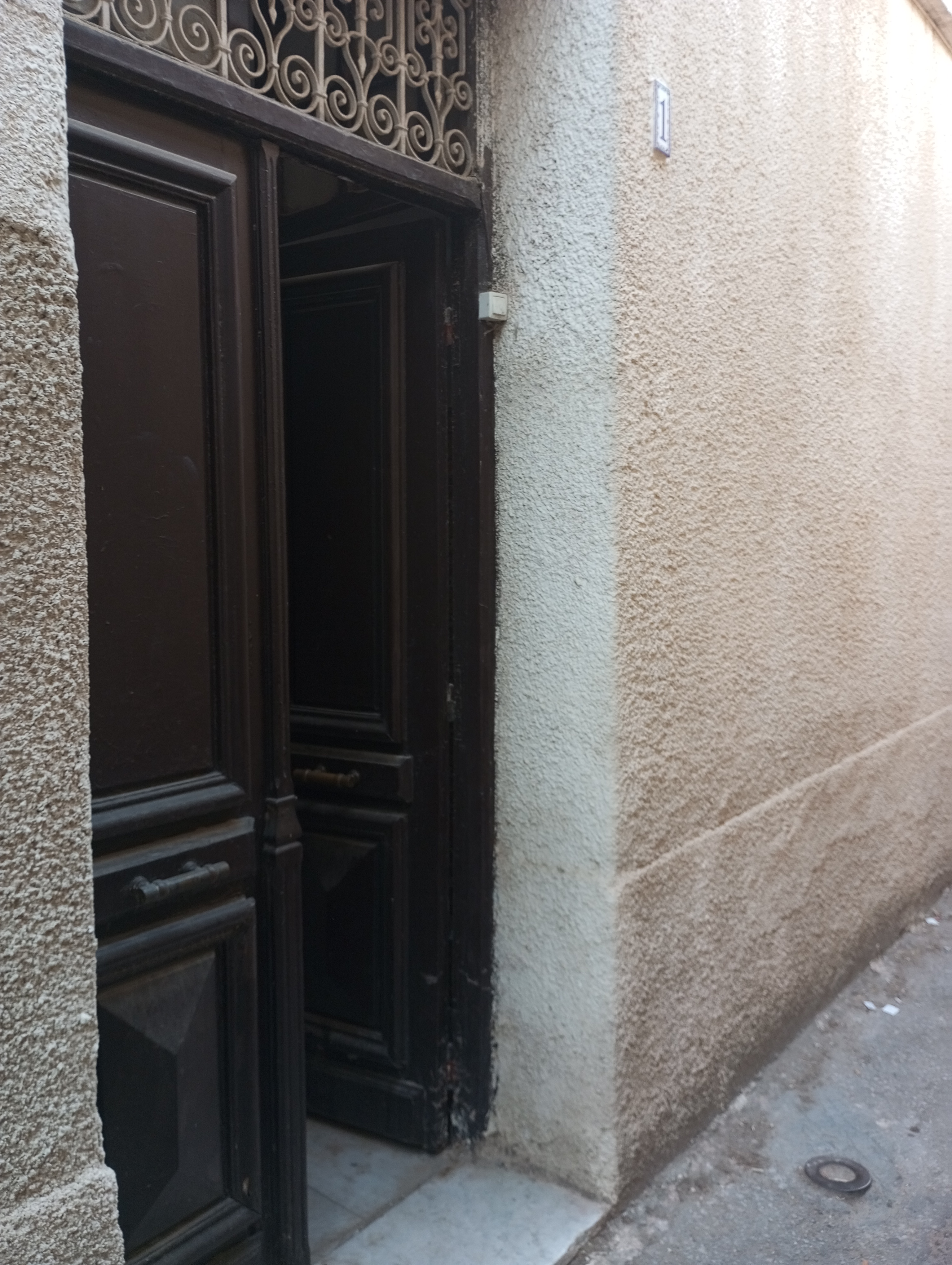 Bab Souika El Halfaouine Vente Maisons Maison arabe avec tage et local commercial