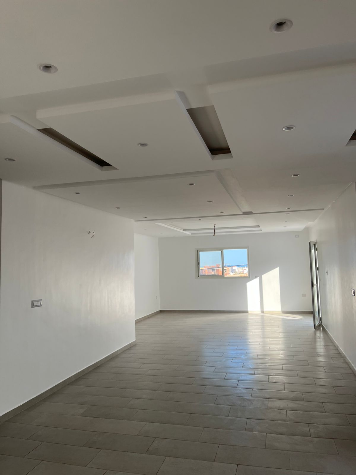 Gabes Sud Cite Hached Location Appart. 4 pices Spacieux appartement neuf