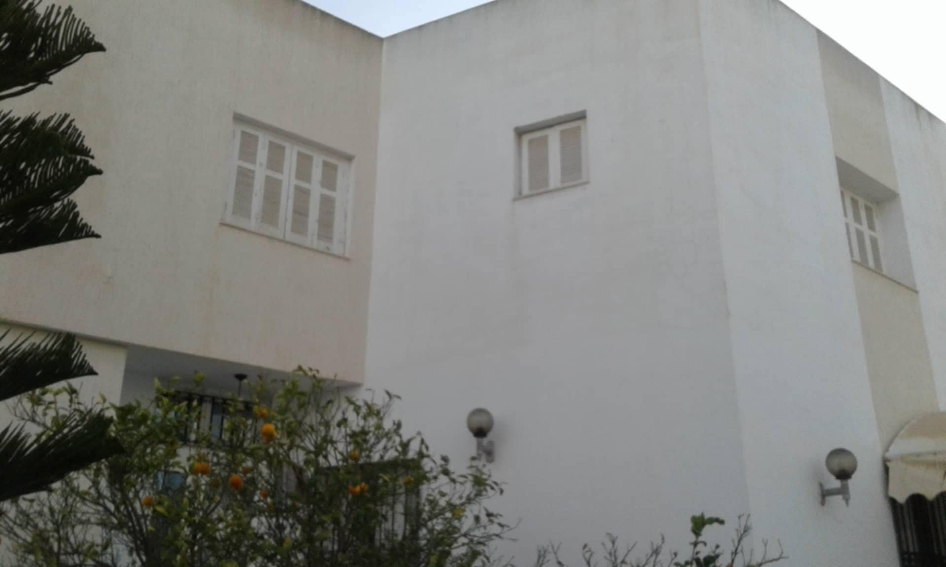 Sfax Ville El Bousten Location Appart. 3 pices App 3pices avec prot pour voiture
