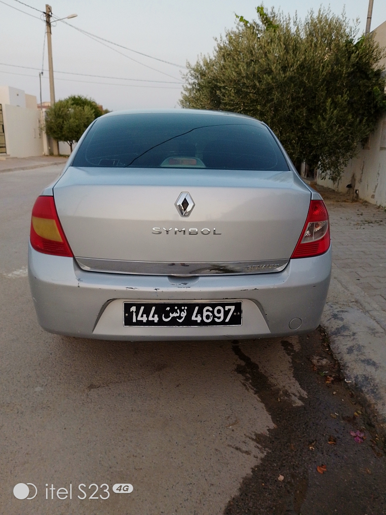 Oued Ellil Oued Ellil Renault Symbol On trs bonne tat
